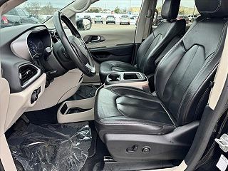 2022 Chrysler Pacifica Touring-L 2C4RC1BG8NR137909 in Baraboo, WI 8