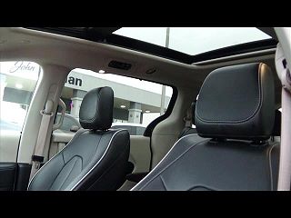2022 Chrysler Pacifica Limited 2C4RC1GG8NR179666 in Cape Girardeau, MO 21