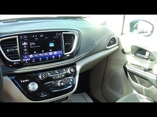 2022 Chrysler Pacifica Touring-L 2C4RC1L72NR143607 in Cape Girardeau, MO 21