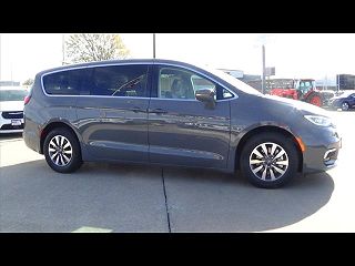 2022 Chrysler Pacifica Touring-L 2C4RC1L72NR143607 in Cape Girardeau, MO 4