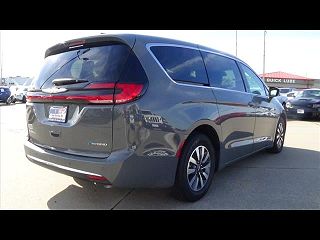 2022 Chrysler Pacifica Touring-L 2C4RC1L72NR143607 in Cape Girardeau, MO 5