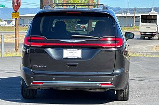 2022 Chrysler Pacifica Touring-L 2C4RC1BG1NR154597 in Central Point, OR 5