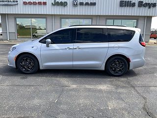 2022 Chrysler Pacifica Limited 2C4RC1S71NR175529 in Holton, KS 2