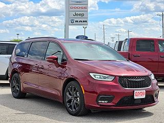 2022 Chrysler Pacifica Limited 2C4RC1GG3NR186959 in Indianola, IA