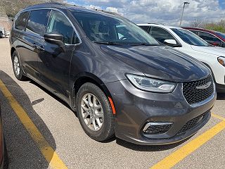 2022 Chrysler Pacifica Touring-L 2C4RC1BG3NR112464 in Janesville, WI 8