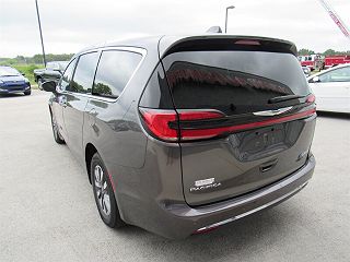 2022 Chrysler Pacifica Touring-L 2C4RC1L78NR148018 in Oostburg, WI 6