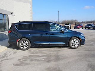 2022 Chrysler Pacifica Limited 2C4RC1GG1NR143429 in Oostburg, WI 4