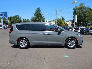 2022 Chrysler Pacifica Touring-L 2C4RC1BG7NR143037 in Roseburg, OR 9