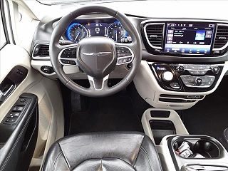 2022 Chrysler Pacifica Touring-L 2C4RC1BG5NR140685 in Springfield, IL 3