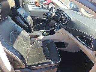 2022 Chrysler Pacifica Limited 2C4RC1GG0NR122281 in Urbandale, IA 10