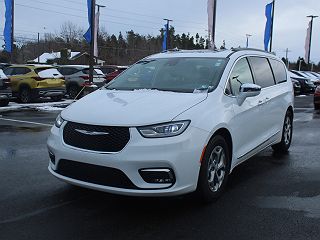 2022 Chrysler Pacifica Limited 2C4RC1GG8NR219261 in Waterford, PA 3