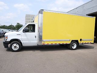 2022 Ford Econoline E-350 1FDWE3FK9NDC39371 in Detroit, MI 7