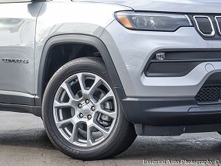 2022 Jeep Compass Latitude 3C4NJDFB0NT230070 in Orland Park, IL 3