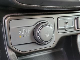 2022 Jeep Renegade Latitude ZACNJDB1XNPN60588 in Danville, PA 24