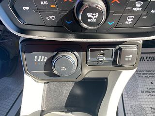 2022 Jeep Renegade Limited ZACNJDD10NPN91135 in Saint Joseph, MO 26