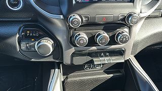 2022 Jeep Wrangler Sport 1C4HJXDG8NW266080 in Galesburg, IL 28