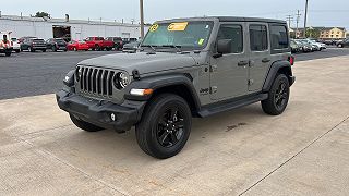 2022 Jeep Wrangler Sport 1C4HJXDG8NW266080 in Galesburg, IL 4