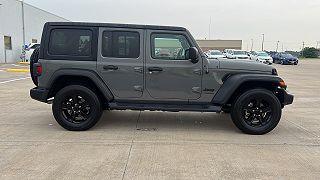 2022 Jeep Wrangler Sport 1C4HJXDG8NW266080 in Galesburg, IL 9