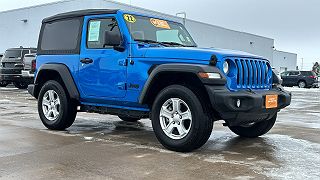 2022 Jeep Wrangler Sport 1C4HJXAG5NW271211 in Galesburg, IL 2