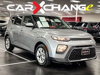 2022 Kia Soul LX VIN: KNDJ23AU0N7806081