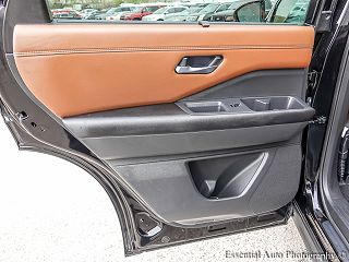 2022 Nissan Pathfinder Platinum 5N1DR3DJ3NC266528 in Saint Charles, IL 21