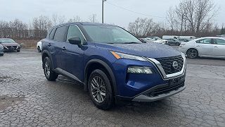 2022 Nissan Rogue S 5N1BT3AB0NC715721 in Rochester, NY 3