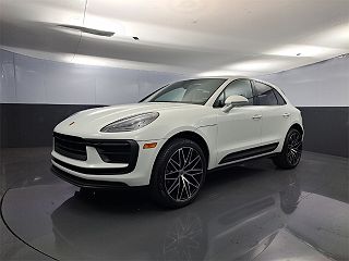 2022 Porsche Macan  VIN: WP1AA2A52NLB06736