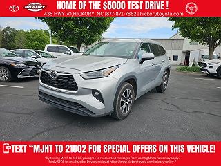 2022 Toyota Highlander XLE 5TDGZRAH2NS544663 in Hickory, NC