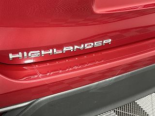 2022 Toyota Highlander XLE 5TDGZRBH3NS229093 in Wexford, PA 10