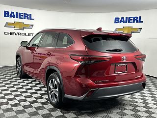 2022 Toyota Highlander XLE 5TDGZRBH3NS229093 in Wexford, PA 3