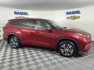 2022 Toyota Highlander XLE 5TDGZRBH3NS229093 in Wexford, PA 6