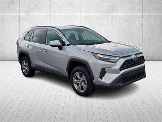 2022 Toyota RAV4 XLE VIN: 4T3RWRFV3NU054182