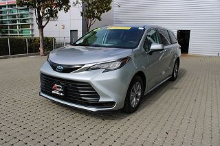 2022 Toyota Sienna LE VIN: 5TDKRKECXNS112533