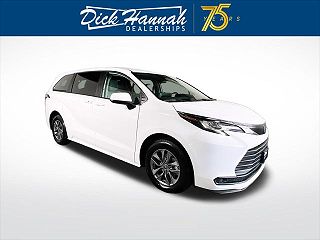 2022 Toyota Sienna LE 5TDKRKEC6NS111878 in Vancouver, WA 1
