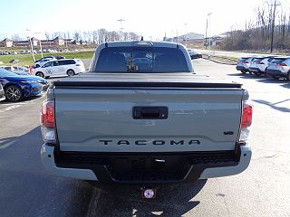 2022 Toyota Tacoma TRD Sport 3TMCZ5AN4NM468506 in Johnstown, PA 4