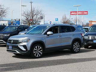 2022 Volkswagen Taos SE 3VVYX7B27NM087262 in Inver Grove Heights, MN 3