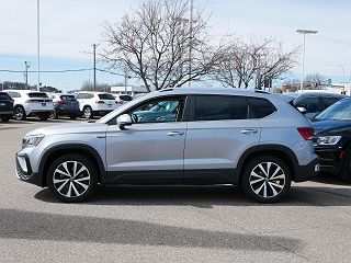 2022 Volkswagen Taos SE 3VVYX7B27NM087262 in Inver Grove Heights, MN 4