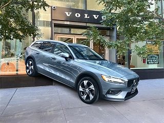 2022 Volvo V60 T5 VIN: YV4102WK4N2093574