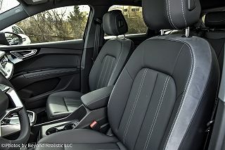 2023 Audi Q4 e-tron Premium Plus WA1L2BFZ3PP027536 in Libertyville, IL 9