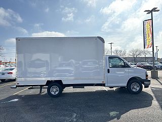 2023 Chevrolet Express 3500 1GB0GSF73P1260235 in Niles, IL 4