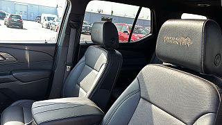 2023 Chevrolet Traverse High Country 1GNEVNKW5PJ285389 in Galesburg, IL 23