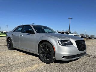2023 Chrysler 300 Touring 2C3CCAAG7PH707483 in Southaven, MS 1