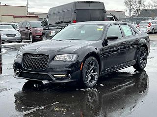 2023 Chrysler 300 Touring 2C3CCADG6PH662127 in Sterling Heights, MI 6