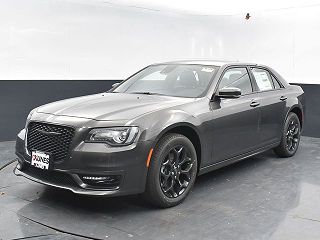 2023 Chrysler 300 Touring 2C3CCASG0PH684367 in Woodstock, IL 4