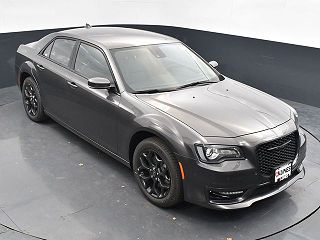 2023 Chrysler 300 Touring 2C3CCASG0PH684367 in Woodstock, IL 41