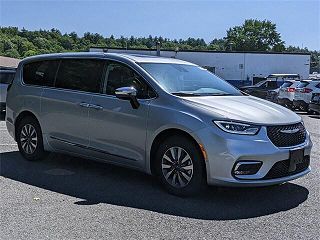 2023 Chrysler Pacifica Limited 2C4RC1S79PR599592 in Canton, CT 3
