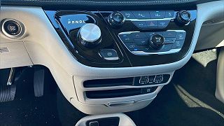 2023 Chrysler Pacifica Touring-L 2C4RC1L72PR614707 in Cerritos, CA 9