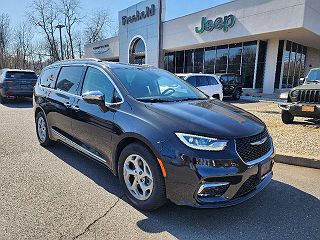 2023 Chrysler Pacifica Limited 2C4RC1GG5PR509234 in Freehold, NJ