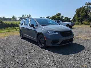 2023 Chrysler Pacifica Limited 2C4RC1S74PR618842 in Kingston, NY 1