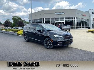 2023 Chrysler Pacifica Limited 2C4RC1GG6PR574996 in Plymouth, MI 1